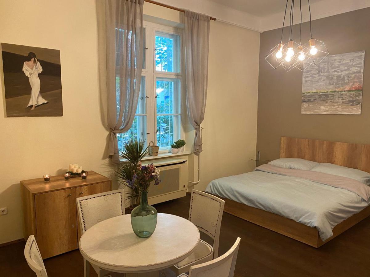 Apartman B Apartment Siofok Ngoại thất bức ảnh